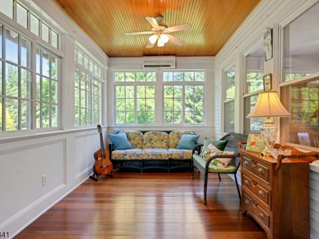 House for sale in Stirling, New Jersey