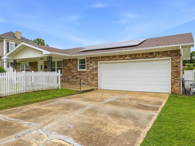 House for sale in Bolivar, Missouri