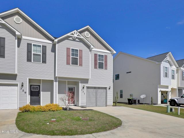 Townhouse for sale in Holly Ridge, North Carolina