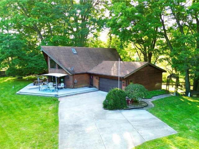 House for sale in Derringer Corners, North Beaver Township