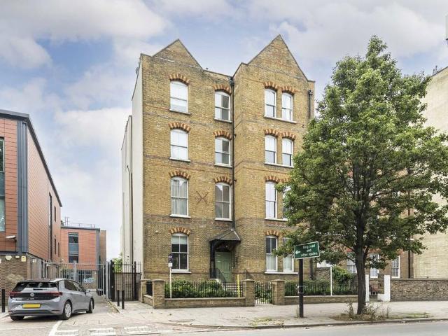 Apartment for rent in London Borough of Lambeth, Greater London