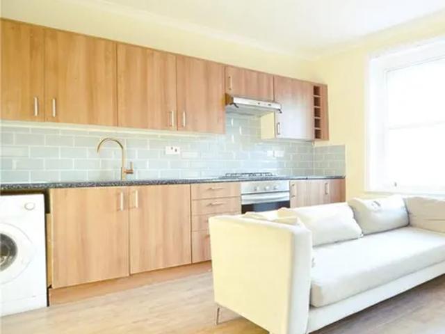 Apartment for rent in Kennington, Greater London