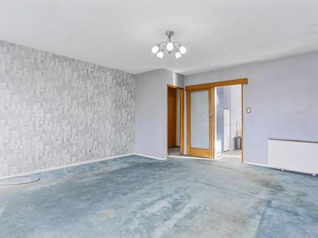 Apartment for sale in Chaslands, Canterbury