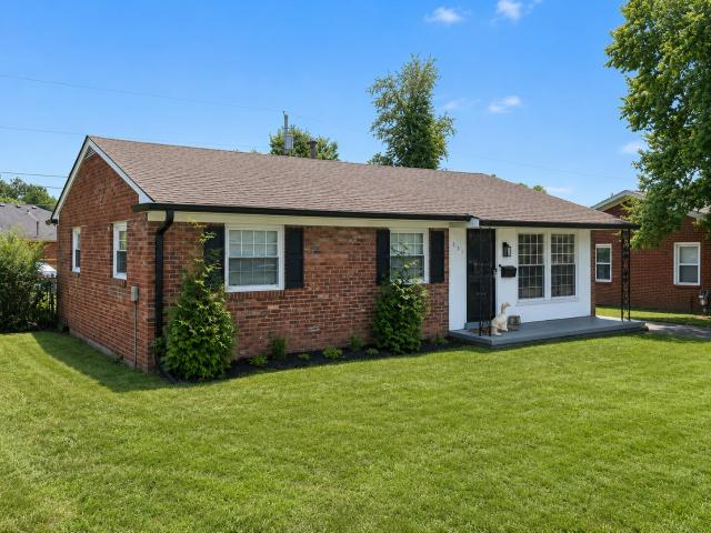 House for sale in Versailles, Kentucky