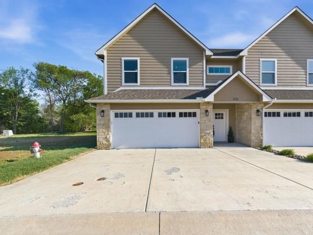 Condo for sale in Kansas