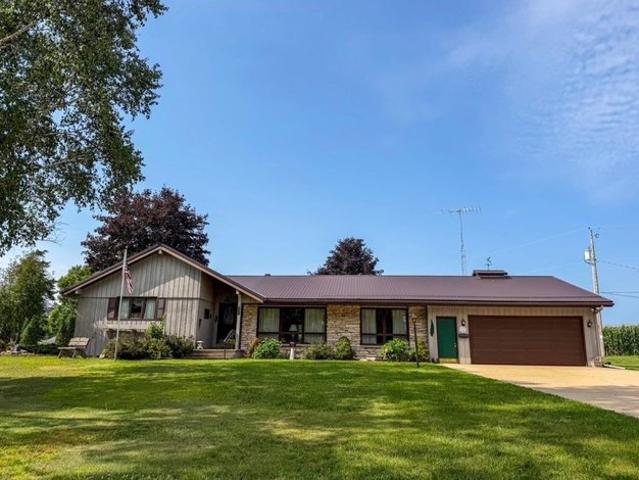 House for sale in Gillett, Wisconsin