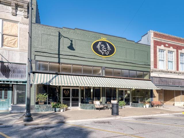 Commercial for sale in Carthage, Missouri