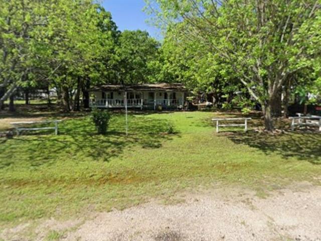 House for sale in Streetman, Texas
