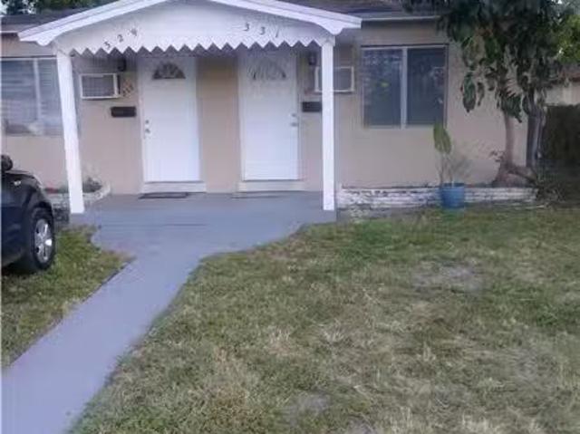 Condo for rent in Hollywood