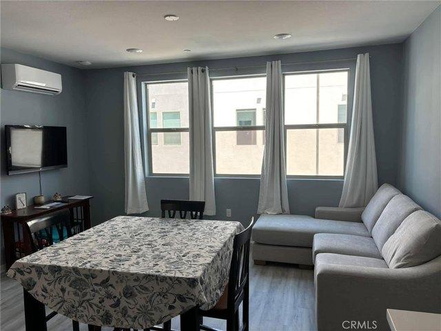 Condo for sale in Covina, Los Angeles County
