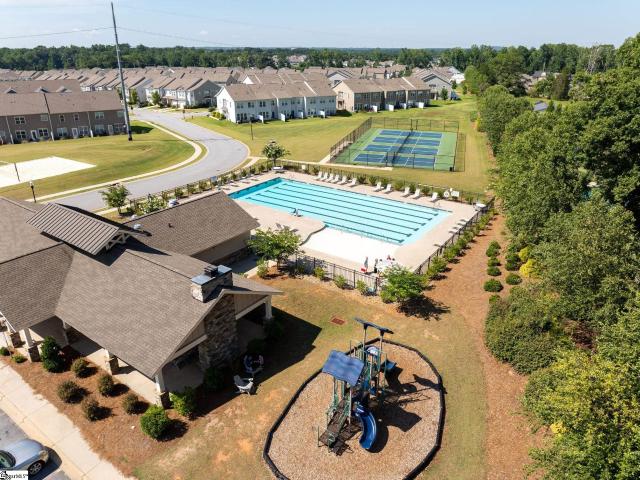 Townhouse for sale in Greer, South Carolina