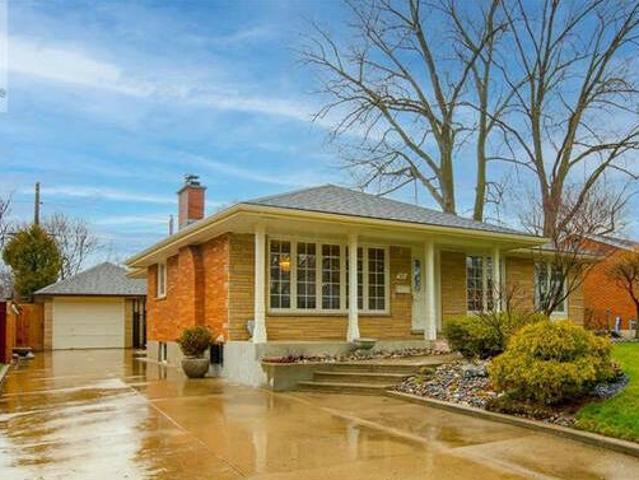 House for sale in London