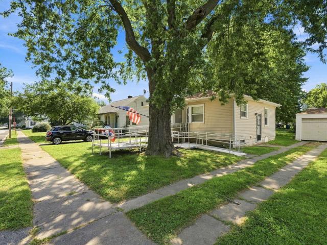 House for sale in Davenport, Iowa