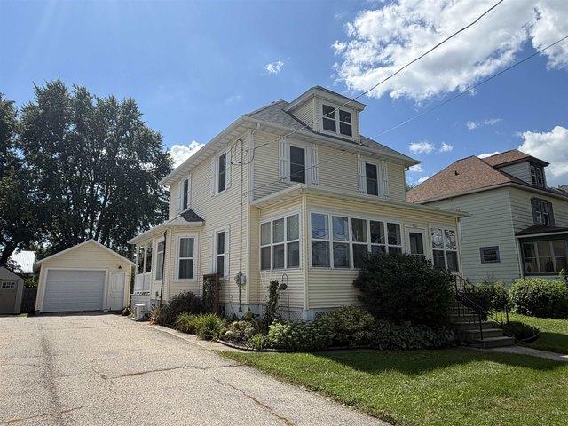 House for sale in Columbus, Wisconsin