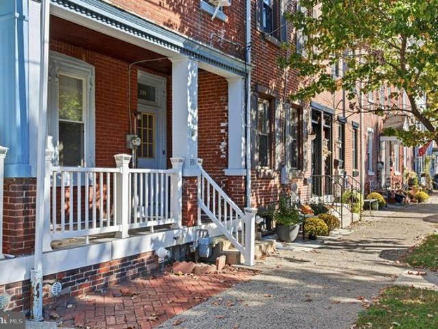 Townhouse for sale in Phoenixville, Chester County