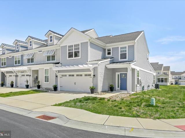 Townhouse for sale in Delaware