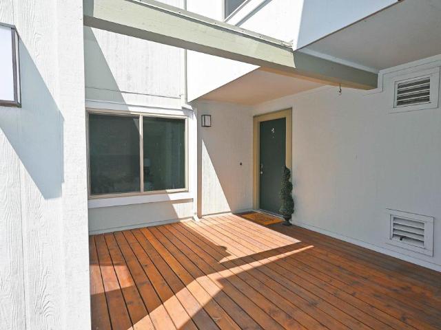 Townhouse for sale in San Mateo, California