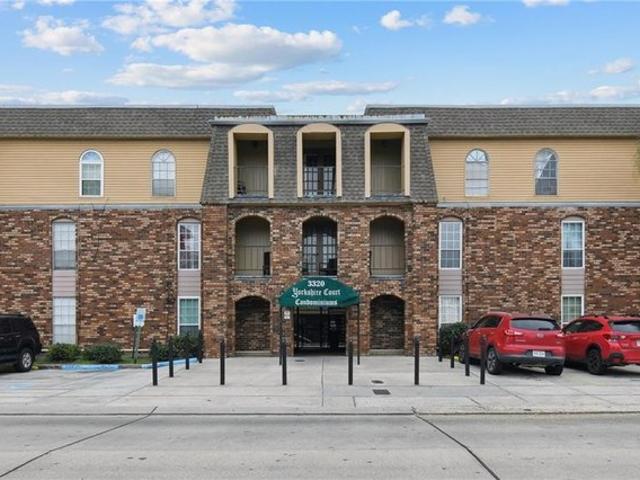 Condo for sale in Metairie, Louisiana