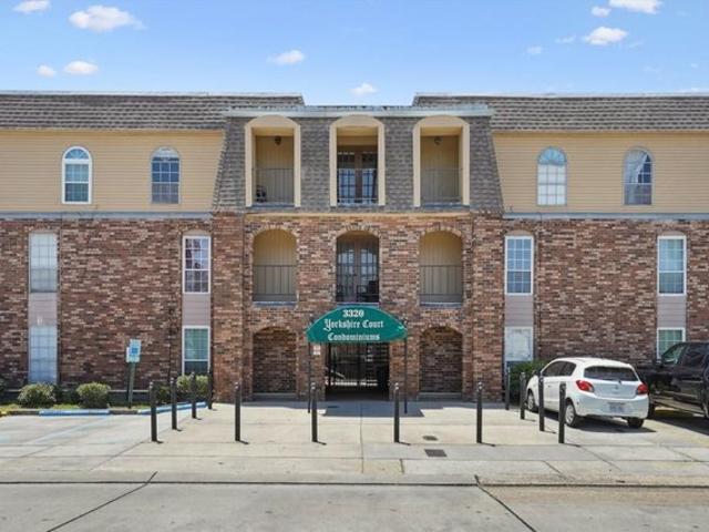 Condo for sale in Metairie, Louisiana