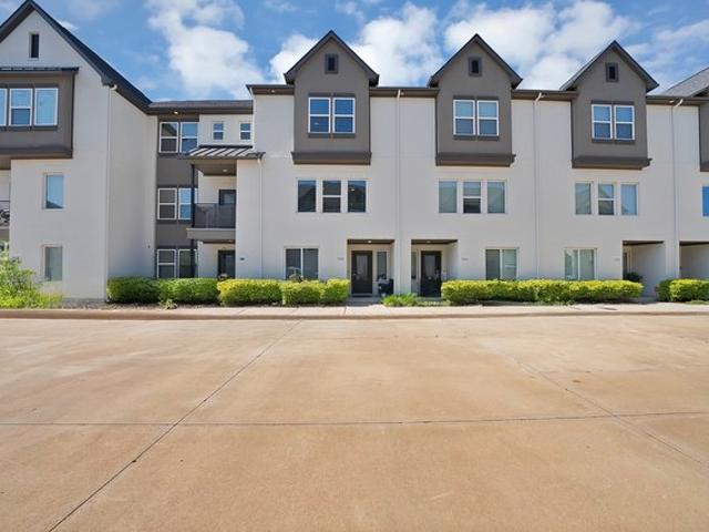 Townhouse for sale in Plano, Texas