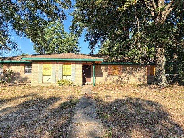 House for sale in Pine Bluff, Jefferson County