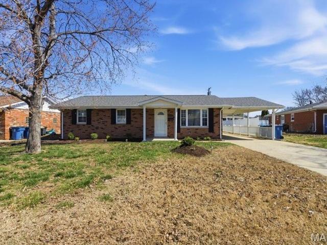 House for sale in East Saint Louis, Illinois