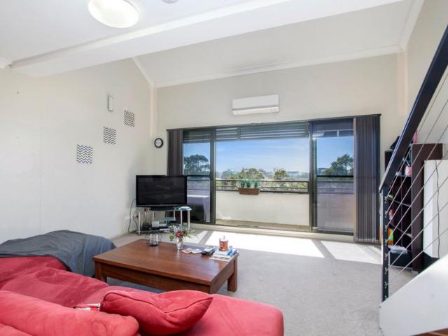 Apartment for rent in Fairy Meadow, Wollongong City Council