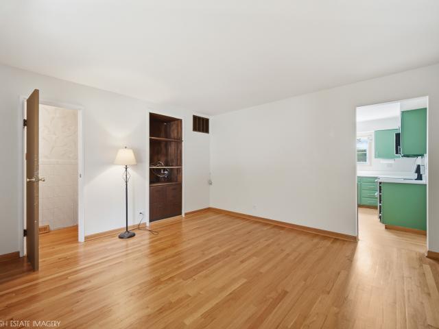 House for sale in Woodridge, Illinois