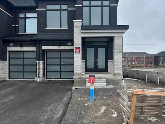 Townhouse for sale in Woburn, Ontario
