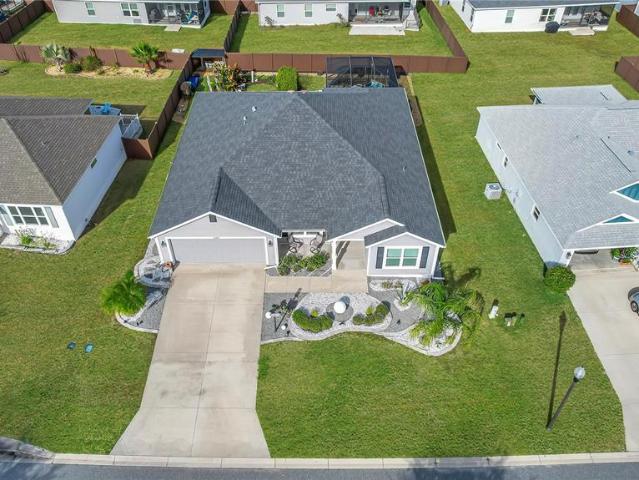 Property for sale in Oxford, Florida