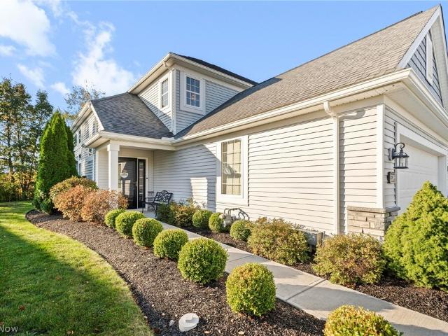 Townhouse for sale in Avon Lake, Lorain County