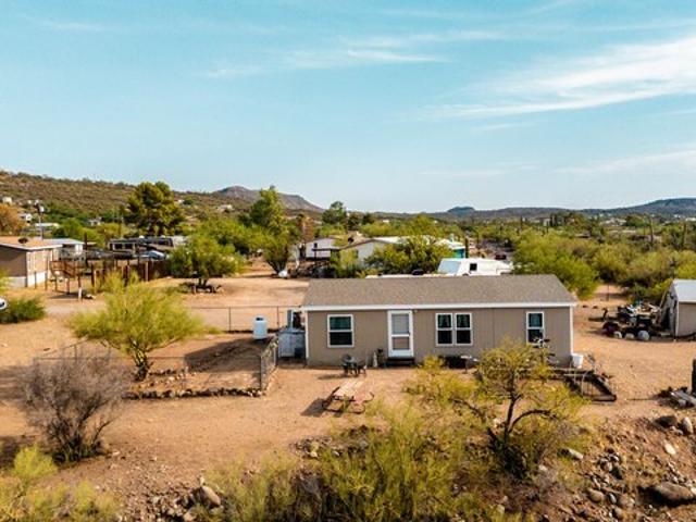 House for sale in Black Canyon City, Arizona