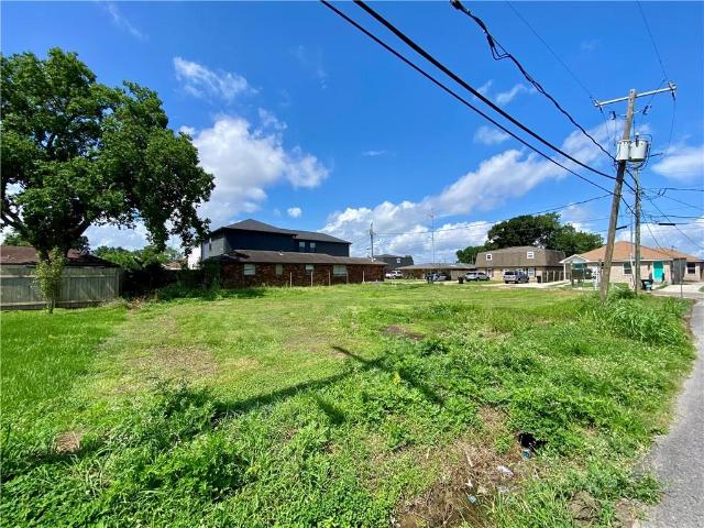 Land for sale in Chalmette, Louisiana