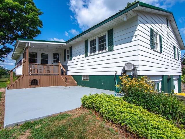 House for sale in Oneida, New York