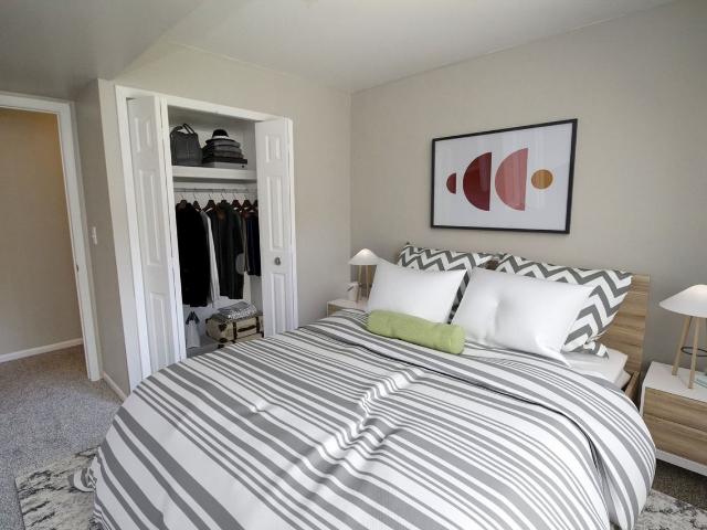 Apartment for rent in Sylvan Lake, Oakland County