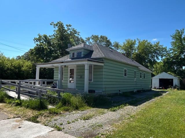 House for sale in Carrollton, Michigan