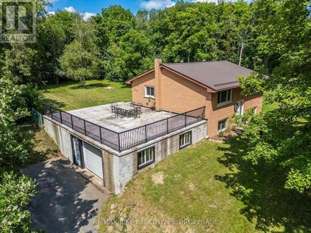 House for sale in Ontario