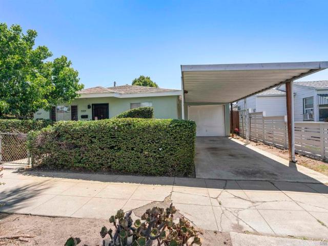 House for sale in Castle, San Diego