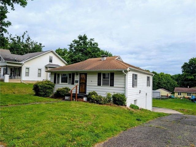 House for sale in Buchanan, Missouri