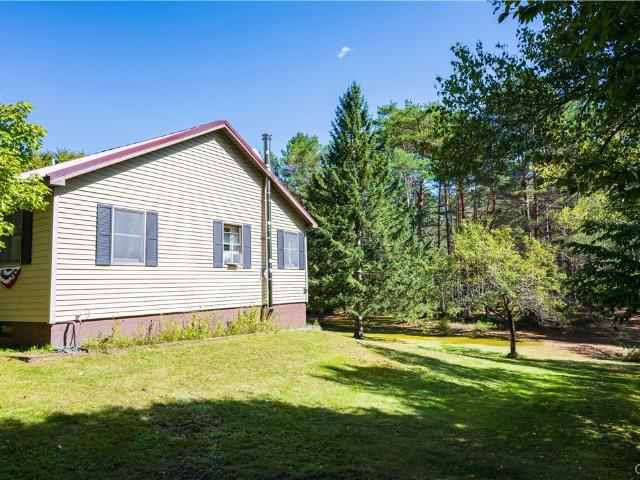 House for sale in Oneida, New York