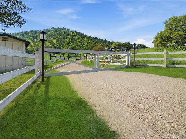 House for sale in Tulare County, California