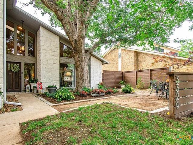 House for sale in Temple Bar Marina, Texas