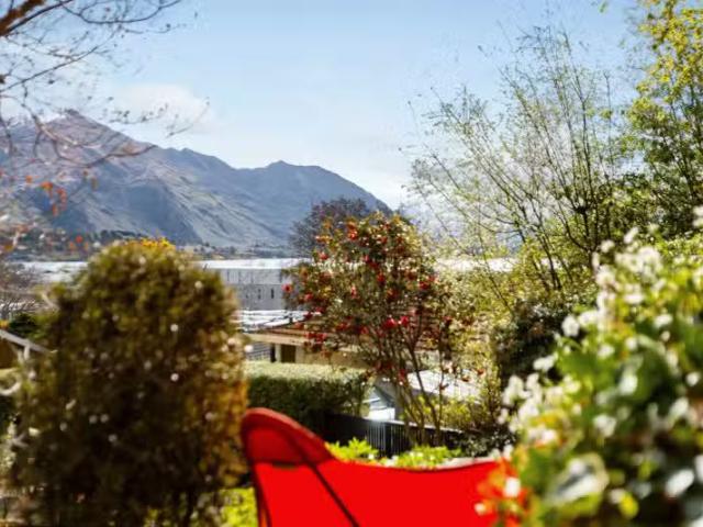 House for sale in Otakou