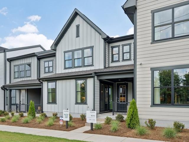 Townhouse for sale in Belmont, North Carolina