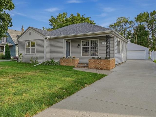House for sale in South Sioux City, Dakota County