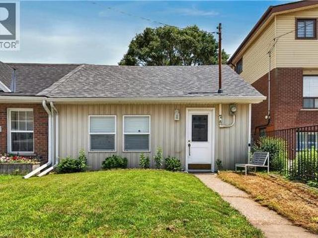 House for sale in Ancaster, Ontario
