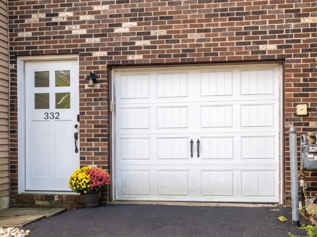 Townhouse for sale in Fernway, Cranberry Township