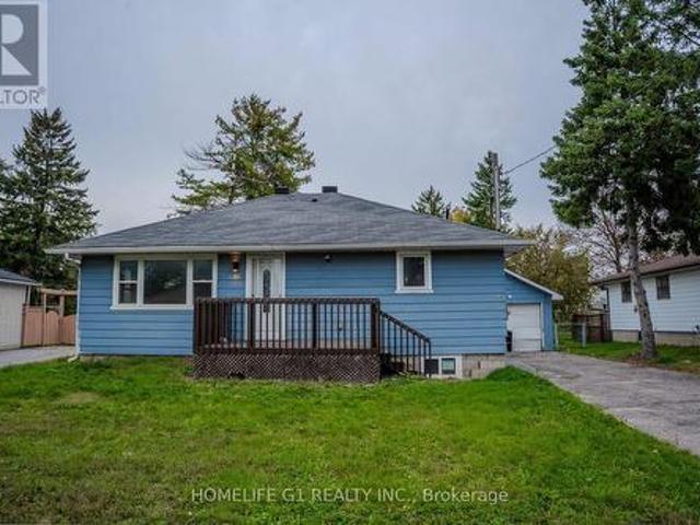 House for sale in Barrie, Central Ontario
