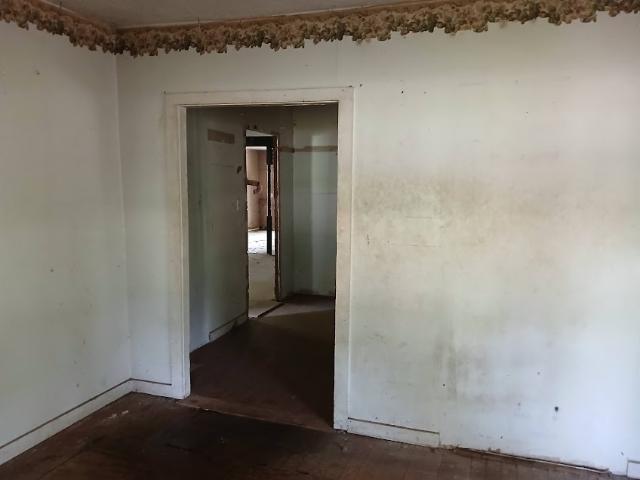 House for sale in Maud, Texas