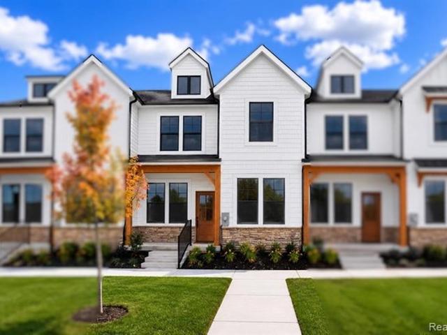 Townhouse for sale in Brighton, Michigan
